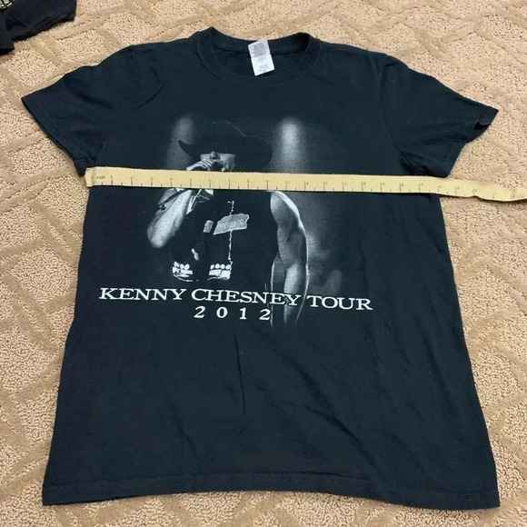 Kenny  Chesney Tour Concert T-Shirt - Picture 5 of 7